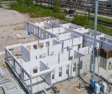 Trwa budowa Laboratorium Paliw Alternatywnych